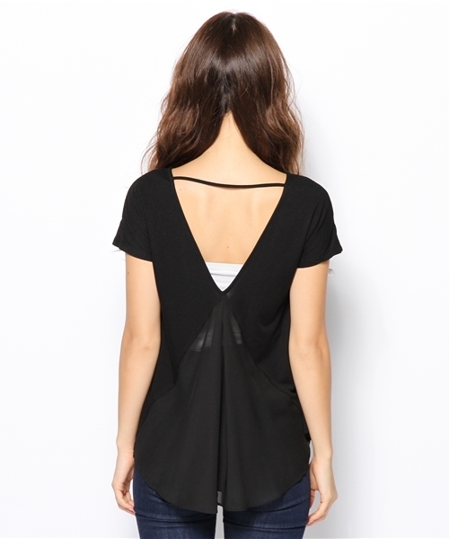 AZUL ENCANTO(アズールエンカント)の「カット&シフォンダウンスリーブTOPS(Tシャツ/カットソー・レディース・ブラック/ホワイト/ブルー・SMALL/MEDIUM/LARGE)」の6枚目の写真