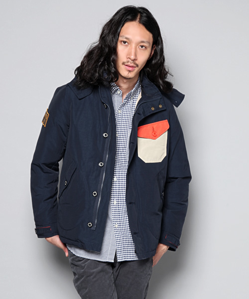 HYSTERIC GLAMOUR(ヒステリックグラマー)の「フーデッドJK(ダウンジャケット/コート・メンズ・ベージュ/オレンジ/ネイビー/ブラック・MEDIUM/SMALL/LARGE)」の7枚目の写真