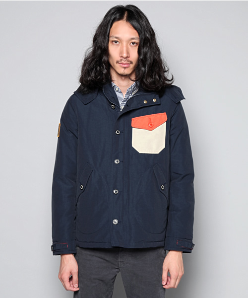 HYSTERIC GLAMOUR(ヒステリックグラマー)の「フーデッドJK(ダウンジャケット/コート・メンズ・ベージュ/オレンジ/ネイビー/ブラック・MEDIUM/SMALL/LARGE)」の9枚目の写真