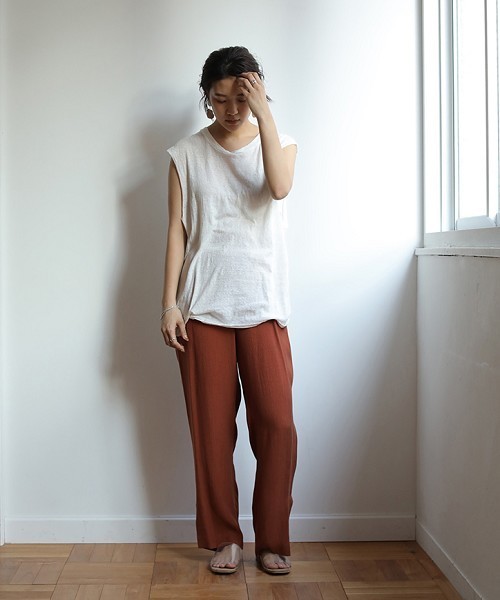 TODAYFUL(トゥデイフル)の「クレープラフパンツ(その他パンツ・レディース・ベージュ/カーキ/レッド系その他・36inch/38inch)」の6枚目の写真