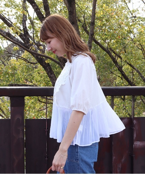 flower（フラワー）の「リトルガーデンブラウス（シャツ/ブラウス・レディース・ホワイト/ピンク/ブルー・FREE）」の5枚目の写真