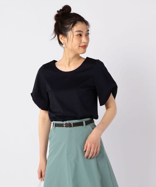 NOLLEY’S（ノーリーズ）の「[新色追加]ポンチ袖タックカットブラウス（シャツ/ブラウス・レディース・オフホワイト/オレンジ/ラベンダー/ネイビー/ミント/ブラック・36/38）」の5枚目の写真