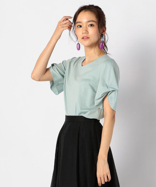 NOLLEY’S（ノーリーズ）の「[新色追加]ポンチ袖タックカットブラウス（シャツ/ブラウス・レディース・オフホワイト/オレンジ/ラベンダー/ネイビー/ミント/ブラック・36/38）」の4枚目の写真