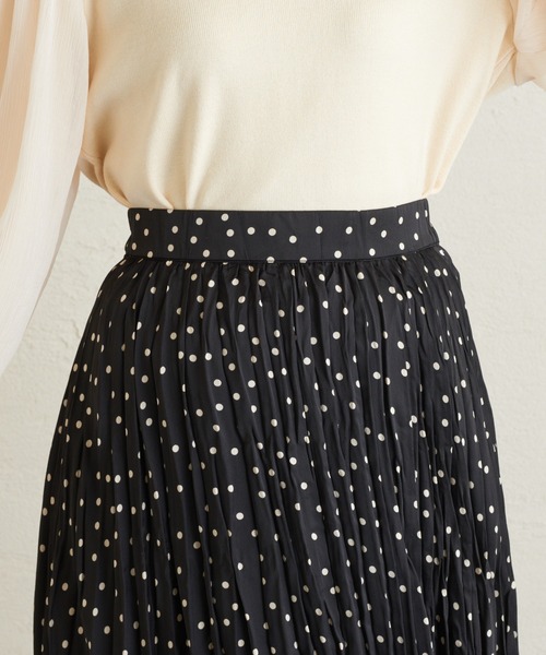 natural couture（ナチュラルクチュール）の「クリンクルサテンドットスカート（スカート・レディース・オフホワイト/ブラック・FREE）」の14枚目の写真