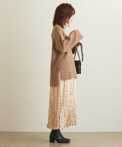 natural couture（ナチュラルクチュール）の「クリンクルサテンドットスカート（スカート・レディース・オフホワイト/ブラック・FREE）」の7枚目の写真