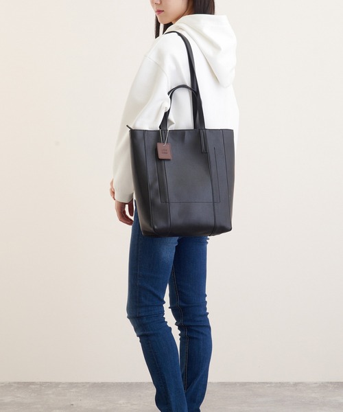 LUGG NAGG(ラグナグ)の「【addottona】 2WAY縦型大容量トートバッグ(トートバッグ・レディース・ブラック/シルバー/ベージュ・FREE)」の12枚目の写真