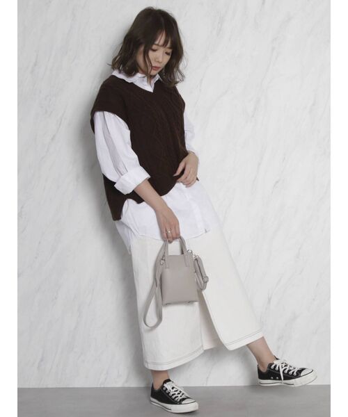 dazzlin（ダズリン）の「シャツセットベストトップス（ニット/セーター・レディース・アイボリー/グレー/ブラウン・FREE）」の12枚目の写真