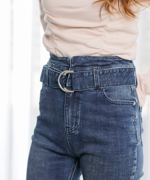 LIPSERVICE(リップサービス)の「ベルト付デニムフレアパンツ(デニムパンツ・レディース・ブラック/インディゴブルー/ライトベージュ・S/M)」の7枚目の写真