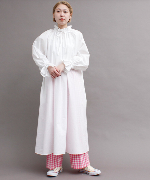 I am I in fact...（アイアムアイインファクト）の「CM80タイプライター　タック衿ワンピース（ワンピース・レディース・ブラック/ホワイト・FREE）」の6枚目の写真