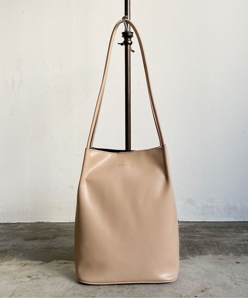 COMMON WARE（コモンウェアー）の「ST:ROVERETO フェイクレザー/パイソン トートバッグ（トートバッグ・レディース・ブラック/ベージュ/ベージュ系その他・FREE）」の7枚目の写真