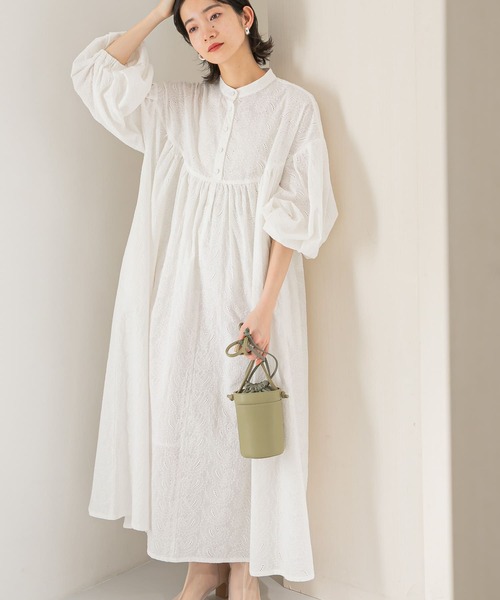 KBF（ケイビーエフ）の「ギャザーボリュームワンピース（ワンピース・レディース・ブラック/オフホワイト/ブルー系その他・ONE）」の2枚目の写真