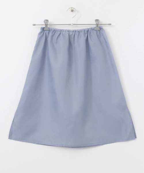 KBF（ケイビーエフ）の「ギャザーボリュームワンピース（ワンピース・レディース・ブラック/オフホワイト/ブルー系その他・ONE）」の12枚目の写真