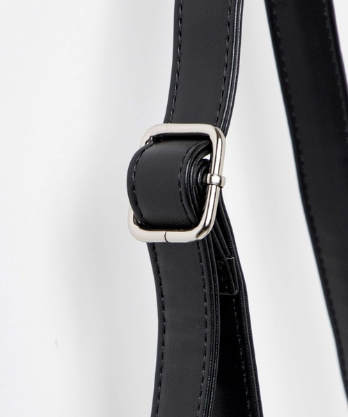 WEGO（ウィゴー）の「WEGO/パイピングスクエアクリアショルダーバッグ（ショルダーバッグ・レディース・ブラック/その他1/ホワイト系その他・FREE）」の4枚目の写真