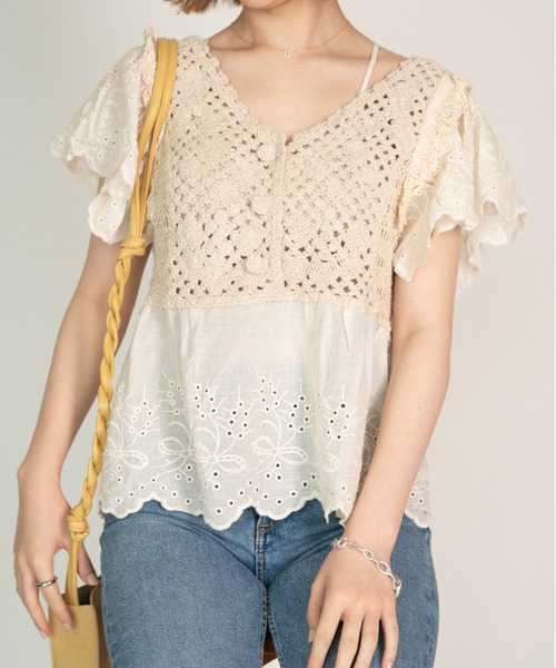 yuue' ( wear )（ユーイ）の「かぎ針編みカットワーク半袖ブラウス（シャツ/ブラウス・レディース・ホワイト/ベージュ・FREE）」の2枚目の写真