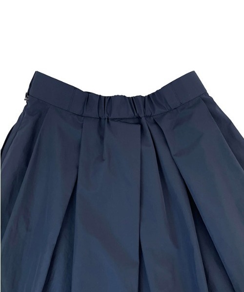 anuans（アニュアンス）の「ランダムタックボリュームスカート