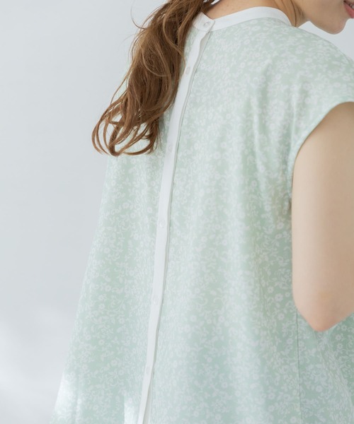 URBAN RESEARCH Sonny Label（アーバンリサーチサニーレーベル）の「2WAYフラワープリントブラウスSETUP対応（シャツ/ブラウス・レディース・ミント/ブラック/ベージュ・FREE）」の4枚目の写真