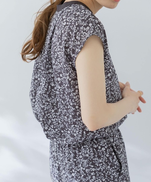 URBAN RESEARCH Sonny Label（アーバンリサーチサニーレーベル）の「2WAYフラワープリントブラウスSETUP対応（シャツ/ブラウス・レディース・ミント/ブラック/ベージュ・FREE）」の14枚目の写真