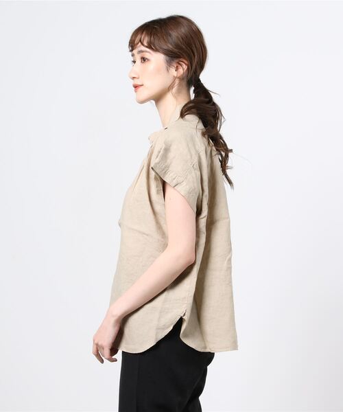 D.M.G.(ドミンゴ)の「D.M.G / ディーエムジー S/Sレギュラーカラーシャツ(シャツ/ブラウス・レディース・チャコール/ベージュ/ライトグリーン・2)」の4枚目の写真