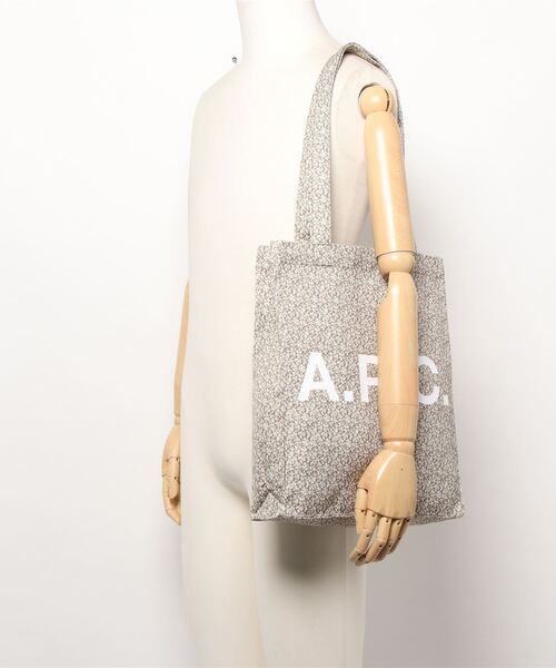 A.P.C.(アーペーセー)の「TOTE LOU 21AC(トートバッグ・レディース・カーキ/レッド・ONESIZE)」の6枚目の写真