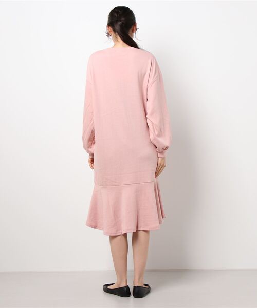 nina mew（ニーナミュウ）の「パフスリーブフレアスウェットワンピース（ワンピース・レディース・ピンク/ブラック・FREE）」の12枚目の写真
