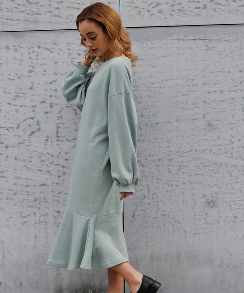 nina mew（ニーナミュウ）の「パフスリーブフレアスウェットワンピース（ワンピース・レディース・ピンク/ブラック・FREE）」の6枚目の写真