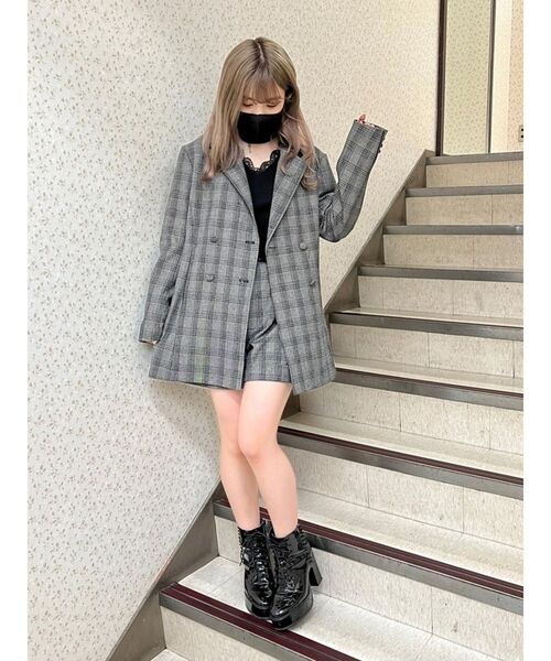 EATME(イートミー)の「ベルト付きダブルボタンジャケット(セットアップ可能)(テーラードジャケット・レディース・ブラック/ライトブラウン/その他1・FREE)」の5枚目の写真