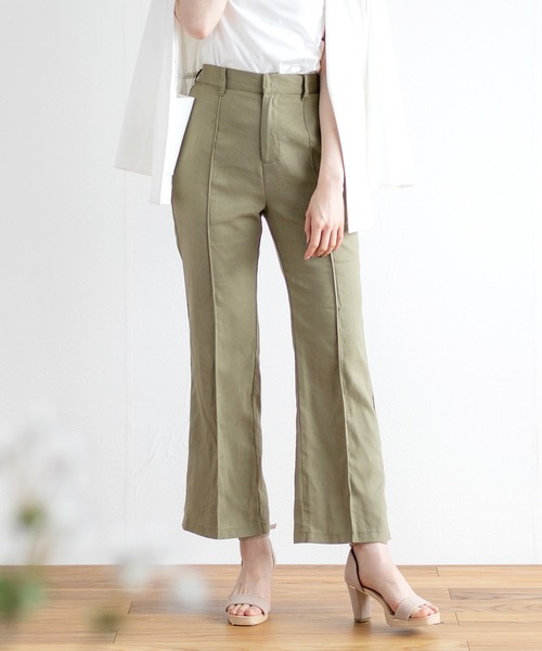 White Collection（ホワイトコレクション）の「リネンフレアーパンツ（その他パンツ・レディース・アイボリー/カーキ・FREE）」の9枚目の写真