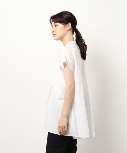 LOWRYS FARM(ローリーズファーム)の「タックシャツショートスリーブ 952035(シャツ/ブラウス・レディース・ブラック/オフホワイト/グリーン・FREE)」の15枚目の写真