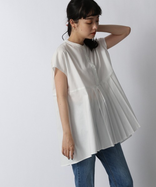 LOWRYS FARM(ローリーズファーム)の「タックシャツショートスリーブ 952035(シャツ/ブラウス・レディース・ブラック/オフホワイト/グリーン・FREE)」の1枚目の写真