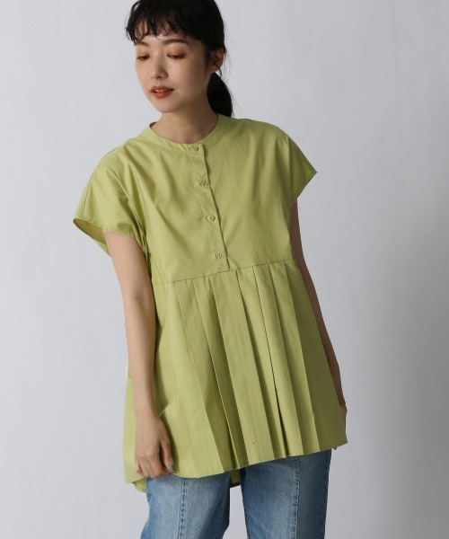 LOWRYS FARM(ローリーズファーム)の「タックシャツショートスリーブ 952035(シャツ/ブラウス・レディース・ブラック/オフホワイト/グリーン・FREE)」の3枚目の写真