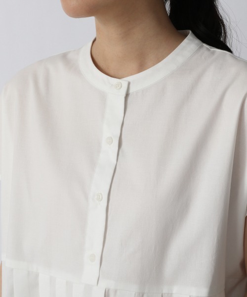 LOWRYS FARM(ローリーズファーム)の「タックシャツショートスリーブ 952035(シャツ/ブラウス・レディース・ブラック/オフホワイト/グリーン・FREE)」の9枚目の写真