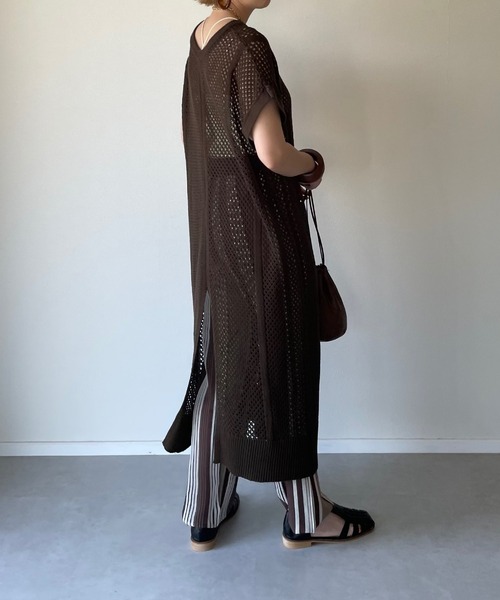 y/m by misato（イムバイミサト）の「メッシュニットロングトップス（その他トップス・レディース・ブラウン/オフホワイト・FREE）」の9枚目の写真