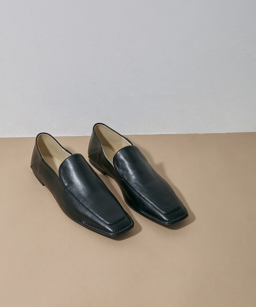 ADAM ET ROPE'(アダムエロペ)の「ステッチソフトローファー(ローファー・レディース・ブラック/ベージュ・23.5cm/24.5cm/23.0cm/24.0cm)」の2枚目の写真