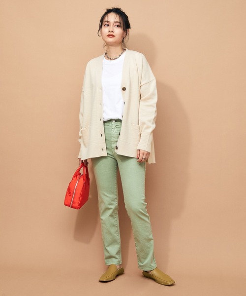 ADAM ET ROPE'(アダムエロペ)の「ステッチソフトローファー(ローファー・レディース・ブラック/ベージュ・23.5cm/24.5cm/23.0cm/24.0cm)」の3枚目の写真