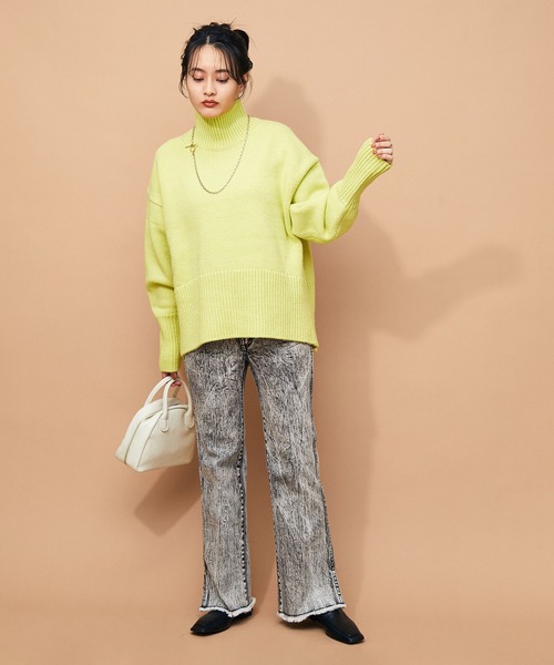 ADAM ET ROPE'(アダムエロペ)の「ステッチソフトローファー(ローファー・レディース・ブラック/ベージュ・23.5cm/24.5cm/23.0cm/24.0cm)」の5枚目の写真