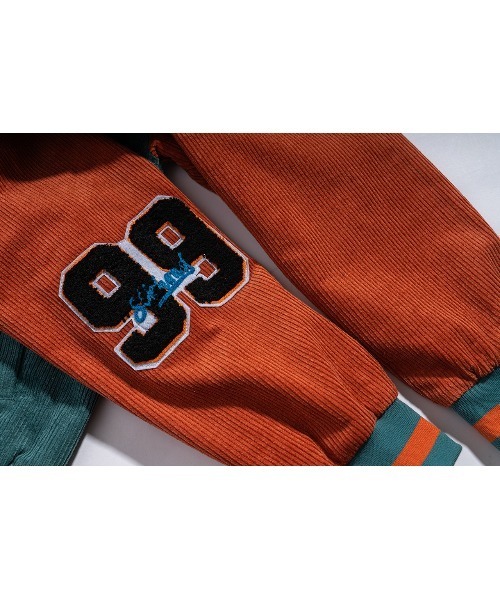 HOOK（フック）の「【HOOK】アメカジ袖配色切り替えドッキングブルゾン ワッペン刺繍入り コーデュロイ素材（スタジャン・メンズ・ブラック/グリーン・M/L/XL）」の14枚目の写真