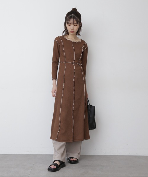 FREE'S MART（フリーズマート）の「【Sシリーズ対応】◆配色メローフィットワンピース（ワンピース・レディース・ブラック/ブラウン/ブラック系その他・SMALL/MEDIUM）」の4枚目の写真