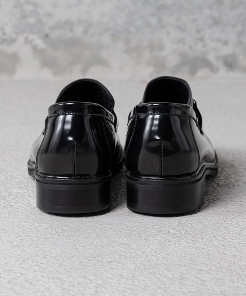 EDEL（エーデル）の「EDEL - チェーンタッセルローファー（ローファー・メンズ・ブラック・SMALL/MEDIUM/LARGE）」の3枚目の写真