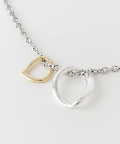 URBAN RESEARCH（アーバンリサーチ）の「URBAN RESEARCH iD　コンビネーションリングネックレス（ネックレス・メンズ・シルバー・FREE）」の2枚目の写真