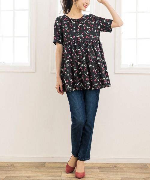 Rose Tiara(ローズティアラ)の「スターモチーフデニム(デニムパンツ・レディース・グレー/ネイビー・42/46/38/40)」の2枚目の写真