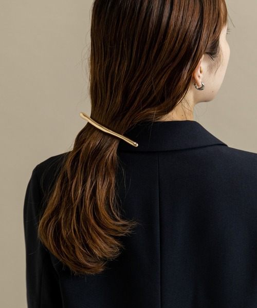 SMELLY（スメリー）の「ユガミメタルバーバレッタ（バレッタ/ヘアクリップ・レディース・シルバー/ゴールド・-）」の9枚目の写真