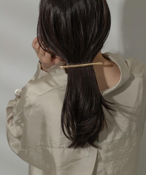 SMELLY（スメリー）の「ユガミメタルバーバレッタ（バレッタ/ヘアクリップ・レディース・シルバー/ゴールド・-）」の13枚目の写真