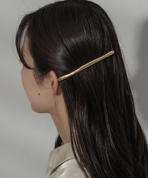 SMELLY（スメリー）の「ユガミメタルバーバレッタ（バレッタ/ヘアクリップ・レディース・シルバー/ゴールド・-）」の11枚目の写真