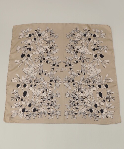 Aresense（アーセンス）の「AENEIS/エネス OLEA SILK SCARF/シルクスカ－フ（ストール/ショール・レディース・ベージュ/キャメル・ONE SIZE）」の2枚目の写真