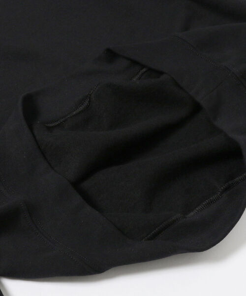 BEAMS T(ビームスティー)の「BEAMS T / M!DOR! クルーネック スウェット(スウェット・メンズ・ブラック・SMALL/MEDIUM/LARGE/X-LARGE)」の5枚目の写真