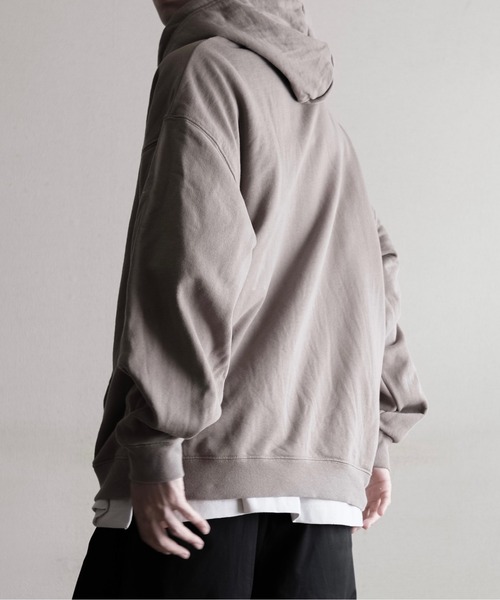 RUUBON（ルーボン）の「【RUUBON】wide pull over parka / ワイドプルオーバーパーカー（パーカー・メンズ・ブラック/ライトグレー/グレイッシュベージュ・S/M/L）」の5枚目の写真