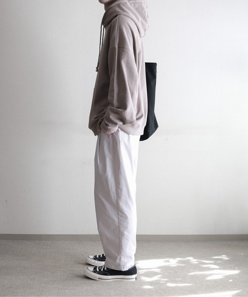 RUUBON（ルーボン）の「【RUUBON】wide pull over parka / ワイドプルオーバーパーカー（パーカー・メンズ・ブラック/ライトグレー/グレイッシュベージュ・S/M/L）」の11枚目の写真