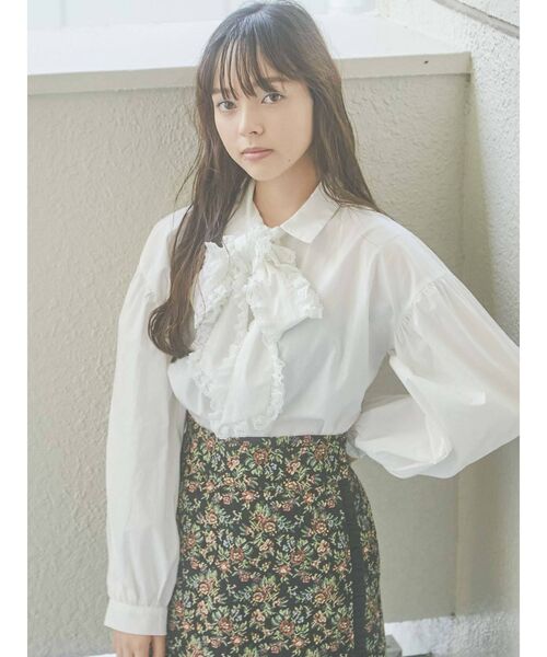 merry jenny(メリージェニー)の「フリルボウタイブラウス(シャツ/ブラウス・レディース・オフホワイト/ブラック/ラベンダー・FREE)」の2枚目の写真