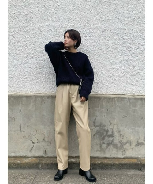 MOUSSY（マウジー）の「F／LEATHER GATHER パンツ（その他パンツ・レディース・ブラック/ベージュ/カーキ・1/2）」の22枚目の写真