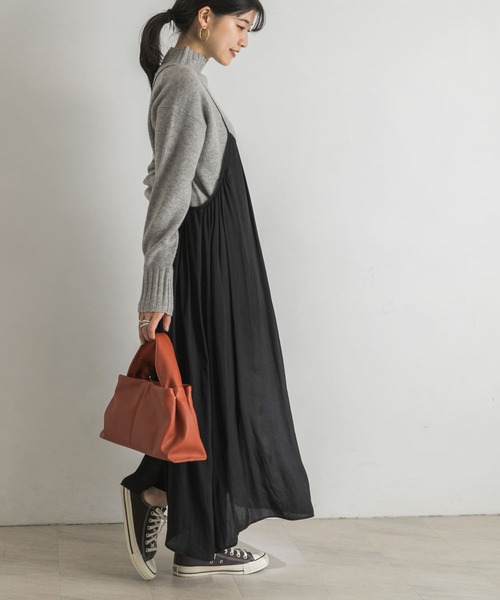 URBAN RESEARCH（アーバンリサーチ）の「ギャザーキャミワンピース（ワンピース・レディース・グレー系その他/ブラウン/ブラック・FREE）」の19枚目の写真